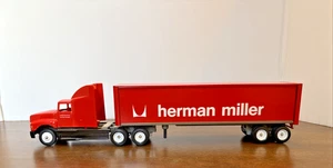 Semirremolque y remolque Winross Herman Miller Trucking rojo fundido a presión escala 1:64 - Imagen 1 de 10