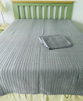 Queen size quilt & 2 shams by Royal Velvet squared pattern steel blue 92” X 96” - Image 1 of 4