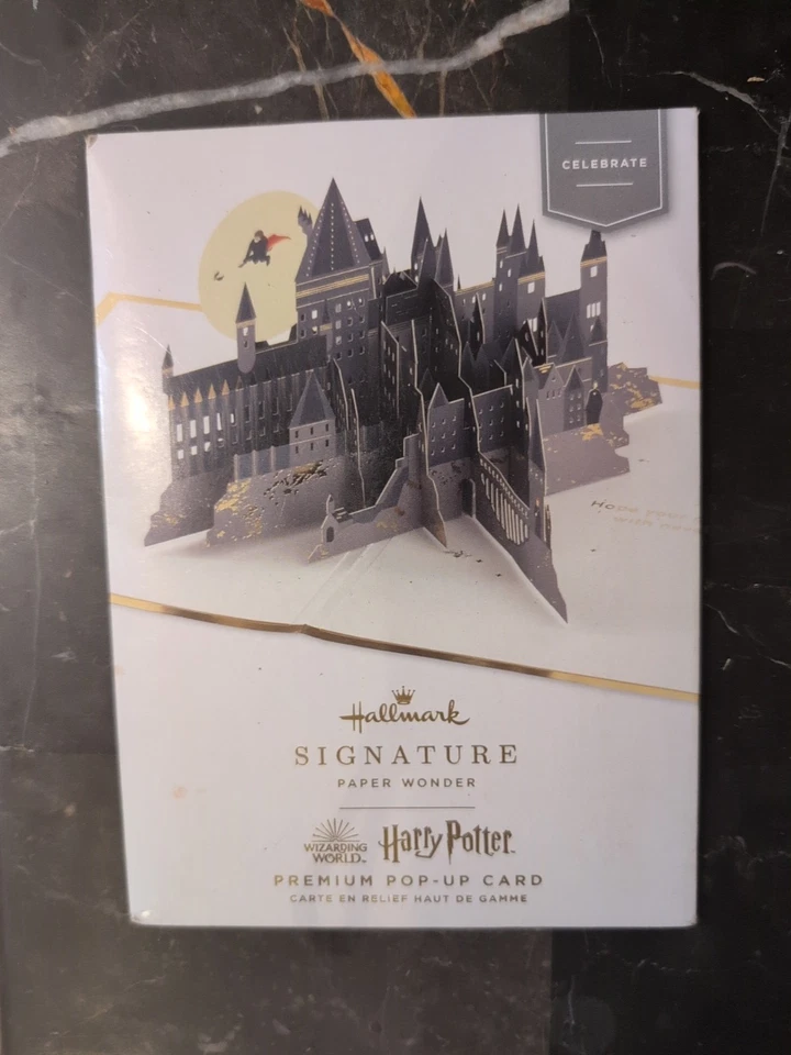 Tarjeta de cumpleaños emergente Hallmark Signature Paper Wonder Premium (Harry Potter)  Foto 1 de 1