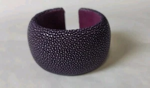 Vtg Purple Stingray Cuff Bracelet - Picture 1 of 7