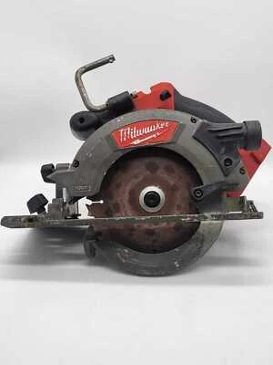 Milwaukee M18 Fuel 165mm Cordless Circular Saw M18 CCS55 4.0Ah Battery Charger - Image 1 of 4