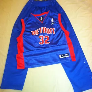 DETROIT PISTONS # 32 HAMILTON, SNAP PANTS & JERSEY BY NBA - REEBOK YOUTH L - Picture 1 of 10
