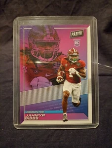 2023 Panini Player of the Day #RC5 Jahmyr Gibbs RC Crimson Tide - Bild 1 von 2