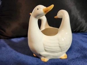 Takahashi ceramic planter three ducks/geese/swans, made in Japan - Picture 1 of 7