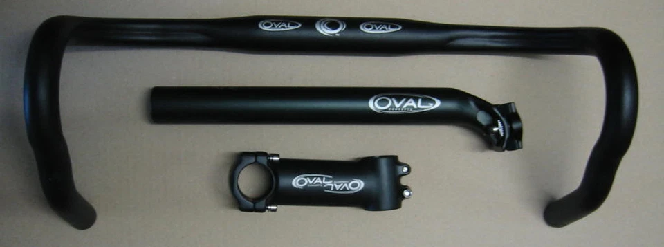 Oval Concepts Rennrad Lenker 44cm 42cm Sattelstütze 31,6 Vorbau 110mm 130mm Set - Bild 1 von 1
