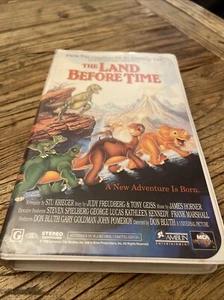 THE LAND BEFORE TIME VHS - Picture 1 of 3