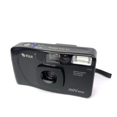 Fuji DL-500 Mini Wide Date 35mm Film Point and Shoot Camera Black TESTED Working - Image 1 of 4