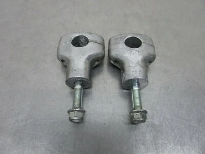 341 G HYOSUNG AQUILA GV250 2008 OEM  HANDLEBAR  HANDLE BAR  RISER  (TWO) Foto 1 de 4