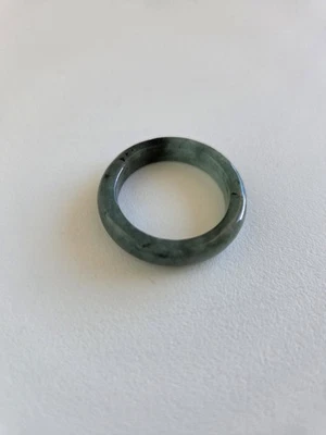 Anillo de jadeíta birmana natural grado A talla 12,5 Foto 1 de 4