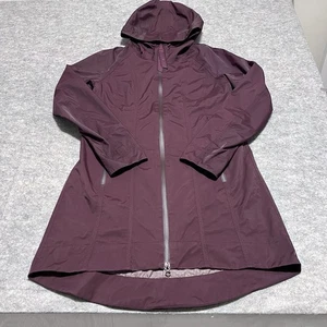 Lululemon Regen-Läuferjacke mit Kapuze burgunderrot leicht Gr. 6 durchgehender Reißverschluss - Bild 1 von 12