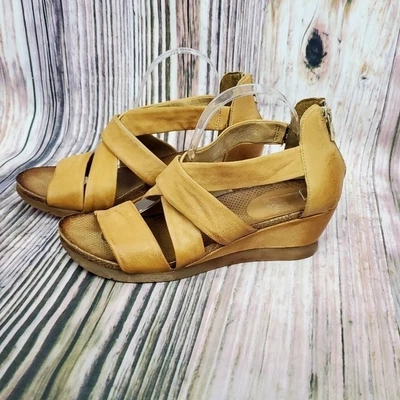 Miz Mooz Mika Women's Wedge Heel Wheat Strappy Sandals EU 42 Size 10.5-11 US - Image 1 of 4