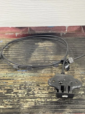 01 02 03 04 05 06 Dodge Caravan OEM LIBERACIÓN DE CAPÓ con cable Foto 1 de 4