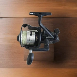 Shimano BAITRUNNER 3500B Spinning Reel - 3 Ball Bearings - RH/LH Retrieve - Picture 1 of 6