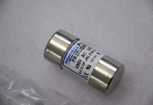 Fusible semiconductor FR27UB10C50T Q081296 1000V 50A - Imagen 1 de 1