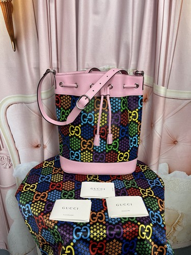 Borsa a secchio stampa multicolore Gucci rosa con cordino nuova! Raro