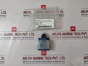 Telemecanique XCKM Roller Plunger Limit Switch AC15 240V 3A - Picture 1 of 13