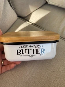 Yesland Butter Dish With Wooden Lid - Unbreakable Enamel 6"L x 4"W x 2.72"H - Picture 1 of 6
