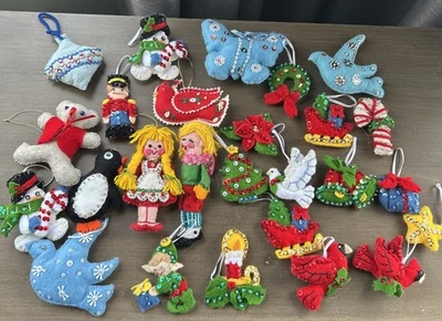 Lote De Colección 26 Adornos de Navidad de Lentejuelas de Fieltro Hechos a Mano Bucilla Niño Niña Elfo ++ Foto 1 de 4