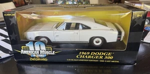 1969 Dodge Charger 500, weiß American Muscle Maßstab 1:18 - Bild 1 von 6