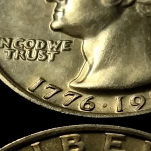 Lot Of 2 1776-1976 P Bicentennial Quarter Misaligned Due Light Die Clashing - Picture 1 of 9