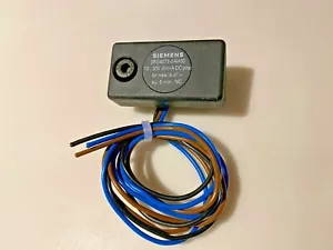 Siemens 3RG4075-0AH00 Interruttore di prossimità induttivo con staffa di montaggio - Foto 1 di 4