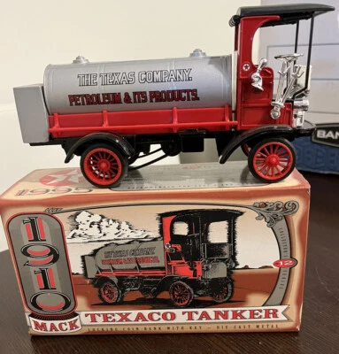 Banco de monedas cisterna Mack Senior Texas 1910 fundido a presión Foto 1 de 4