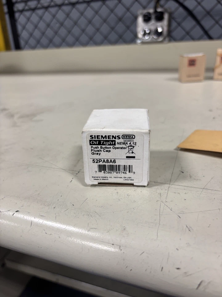 NEW SIEMENS 52PA8A6 Push Button Cap Gray - Image 1 of 1