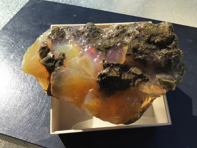 2950 carats, XL welo Opal, Ethiopian opal raw stone,  crystal opal, water opal, - Image 1 of 4