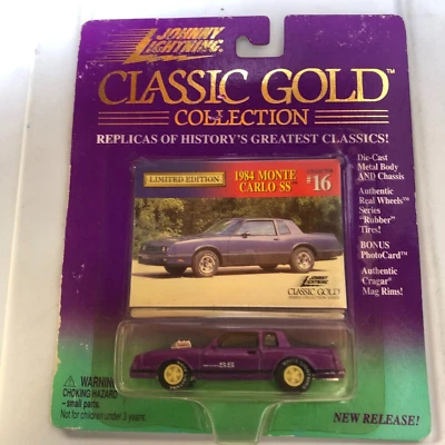 Johnny Lightning White Lightning Classic Gold 1984 Monte Carlo SS. Foto 1 de 2