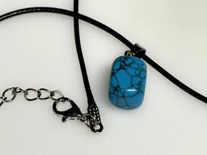 Pendant Turquoise Stone Necklace Jewellery Black Leather Strap 5.50g - Picture 1 of 4