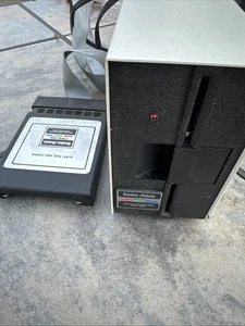 MINI DISCO DE COMPUTADORA DE COLECCIÓN RADIO SHACK TRS80 COLOR PLATA SIN PROBAR - Imagen 1 de 2