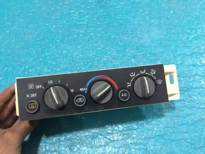96 97 98 99 00 Suburban 2500 7.4L 4x4 115k USED In Dash AC Temperature Control - Picture 1 of 7