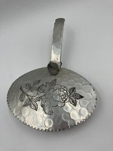 Vintage Henry & Miller Kraftware Hammered Aluminum Silent Butler Crumb Catcher - Picture 1 of 7