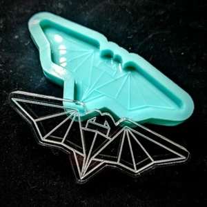 Shiny ORIGAMI BAT Etched SILICONE Mold - Clay Resin Wax Craft Charm Pendant - Picture 1 of 3