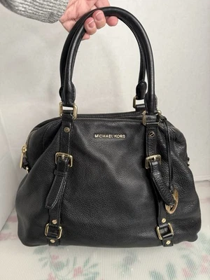 Bolso Bandolera Michael Kors Bedford Bowling Mediano Cuero Negro Correa Foto 1 de 4