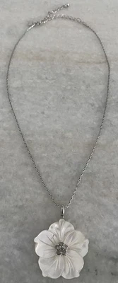 Cookie Lee Tallado Madreperla Rosa Punta Conjunto Estrás Collar Floral Foto 1 de 4