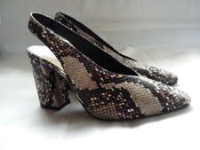 vince camuto tashinta