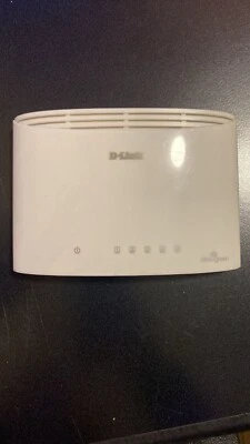 SWITCH 5 PORTE GIGABIT 10 100 1000 MBPS D-LINK (A/N DGS-1005D) usato - Image 1 of 4