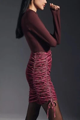 NUEVO CON ETIQUETAS Anthropologie Mini Falda Floral Terciopelo Acanalado Talla M Foto 1 de 4