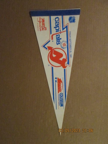 NHL Washington Capitals vs New Jersey Vintage 1990 Richmond Coliseum Pennant Cover