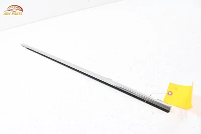 LEXUS ES300H ES350 2013-2018 puerta delantera izquierda lado del conductor ventana cinturón moldeado OEM Foto 1 de 4