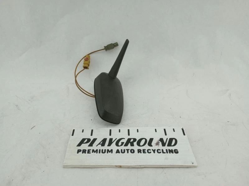 Saab 9-3 Roof Mounted Radio Antenna Fits 2003-2011 2004 2005 2006 07 08 09 10 11 - Image 1 of 4