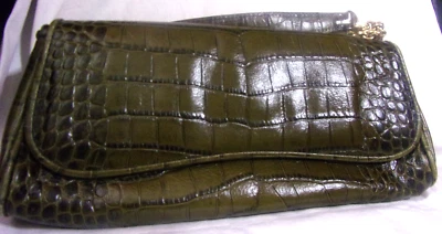 Bolso de Mano Cartera Ann Taylor Verde Oliva Cocodrilo Cuero Repujado Cierre Magnético Foto 1 de 4