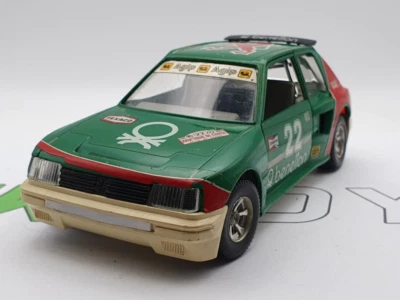 Peugeot 205 Turbo T16 Benetton Burago 1/25 - Immagine 1 di 4