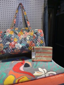 Vera Bradley Traveler Duffel with matching towel, & Wristlet Coastal Paradise - Picture 1 of 13