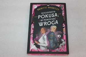 Nieodparta pokusa, by pokochać wroga - POLSKA KSIĄŻKA NEW - Picture 1 of 2