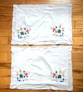 Juego de 2 Fundas de Almohada Estándar Vintage Blanco, Bordado Floral Cottagecore - Imagen 1 de 3
