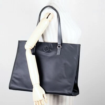 Última bolsa de ombro Tory Burch Ella preta de náilon grande bolsa de viagem 136144 - Imagem 1 de 4