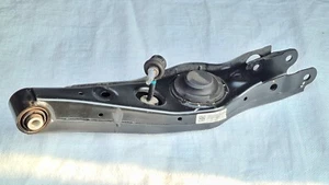 55220D3050 braccio oscillante giunto di supporto destro posteriore Hyundai Tucson Kia Sportage 15-20 - Foto 1 di 5