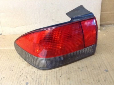 Luz trasera lateral del conductor Saab 900 1996  Foto 1 de 3